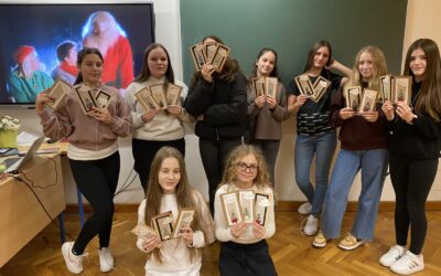 eTwinning projekti Christmas cards and booklets exchange i Glitter & Greetings Across Europe