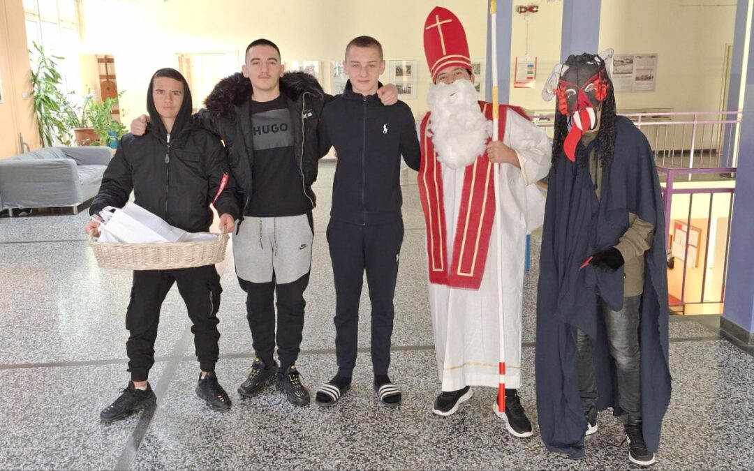 Sveti Nikola u školi